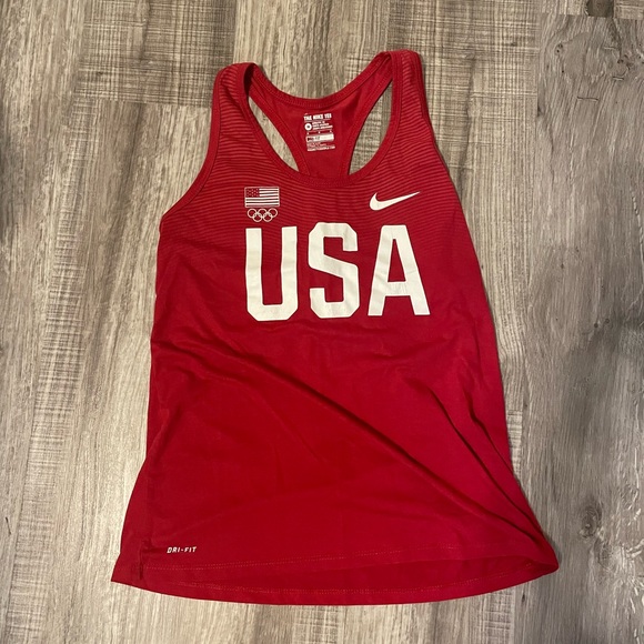 Red Nike USA Olympic tank top size M - Picture 1 of 3